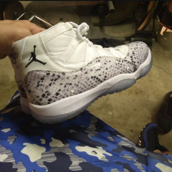Snakeskin Jordan 11 white - Picture 4 of 5